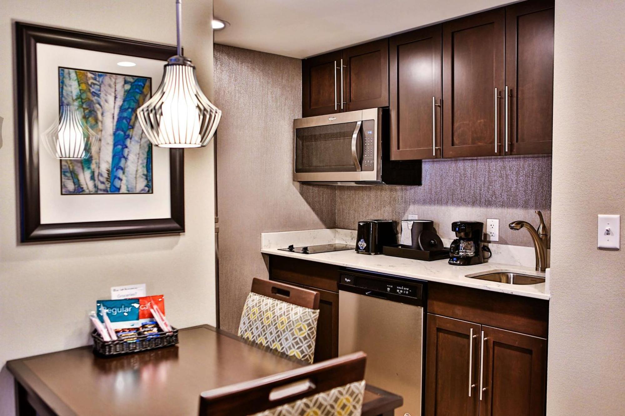 โฮมวู้ด สวีท บาย ฮิลตัน แอชวิลล์ ทันเนล โร้ด Hotel ภายนอก รูปภาพ