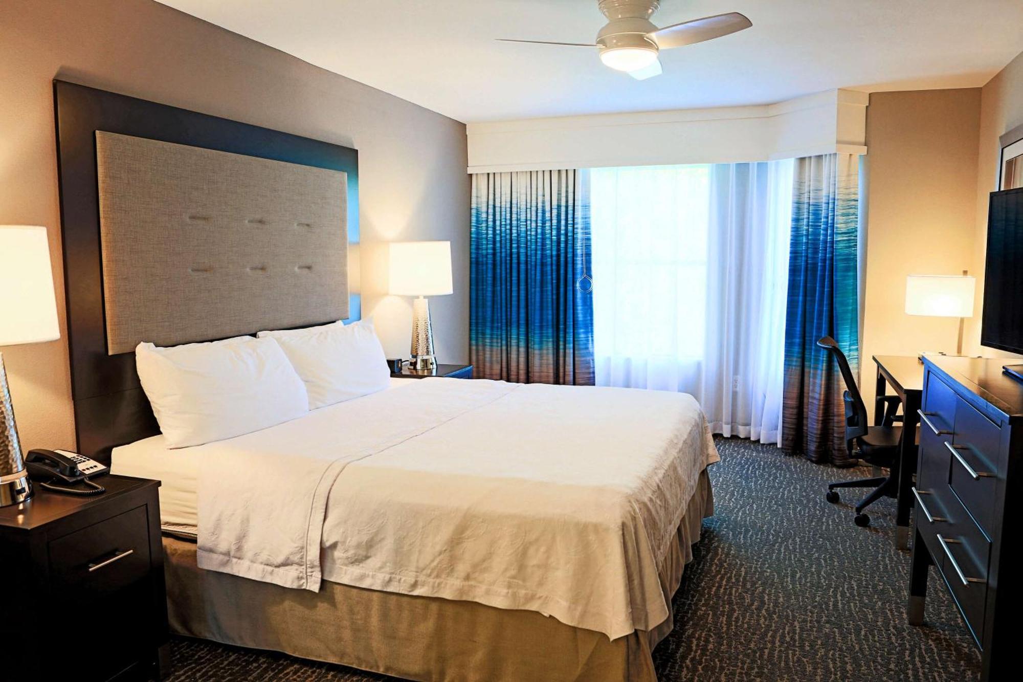 โฮมวู้ด สวีท บาย ฮิลตัน แอชวิลล์ ทันเนล โร้ด Hotel ภายนอก รูปภาพ