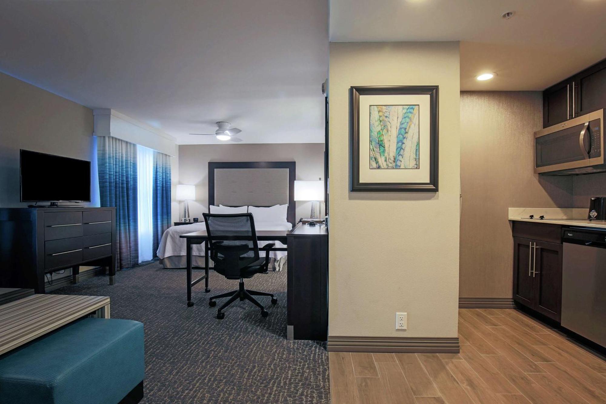 โฮมวู้ด สวีท บาย ฮิลตัน แอชวิลล์ ทันเนล โร้ด Hotel ภายนอก รูปภาพ
