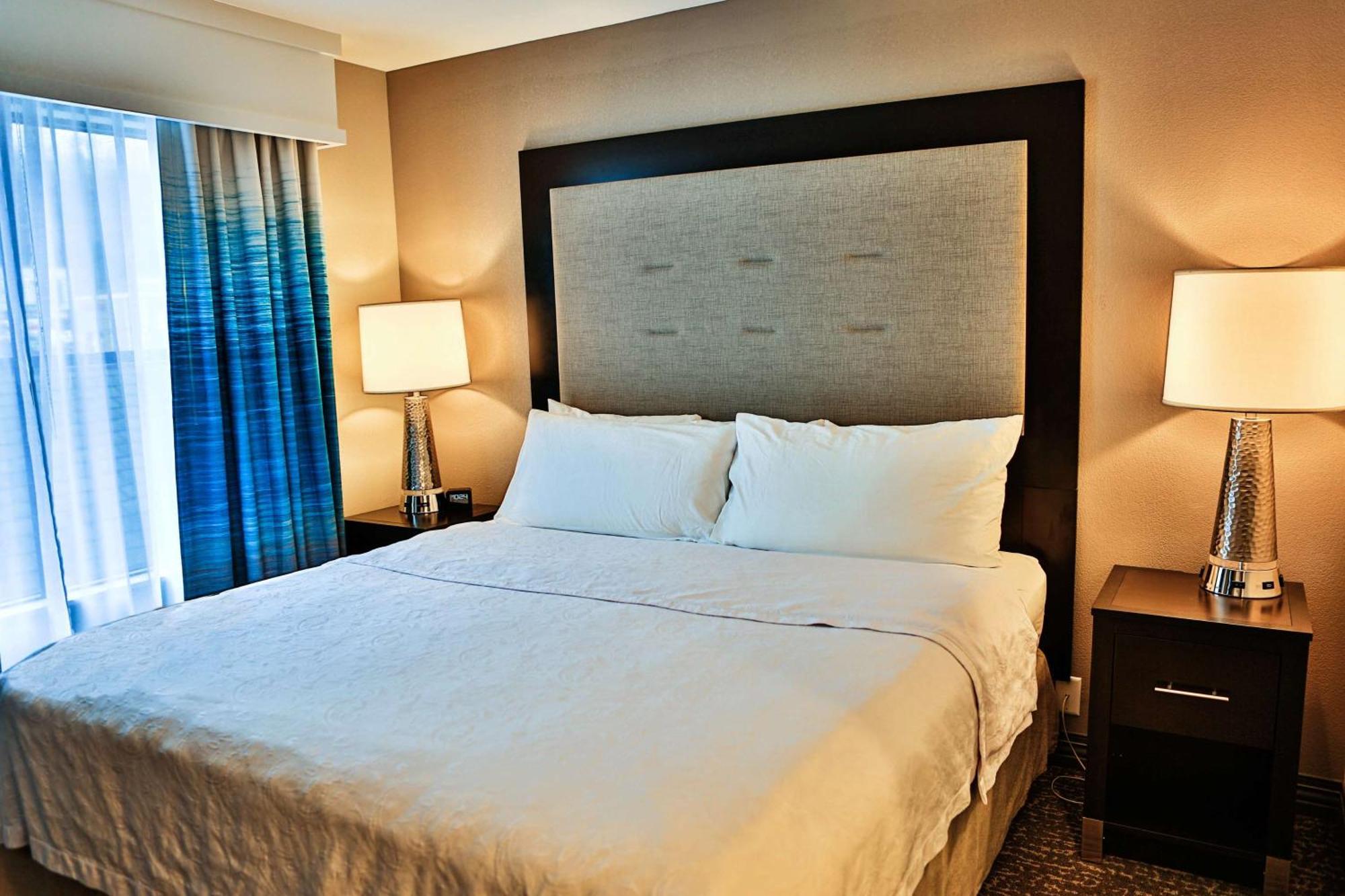 โฮมวู้ด สวีท บาย ฮิลตัน แอชวิลล์ ทันเนล โร้ด Hotel ภายนอก รูปภาพ