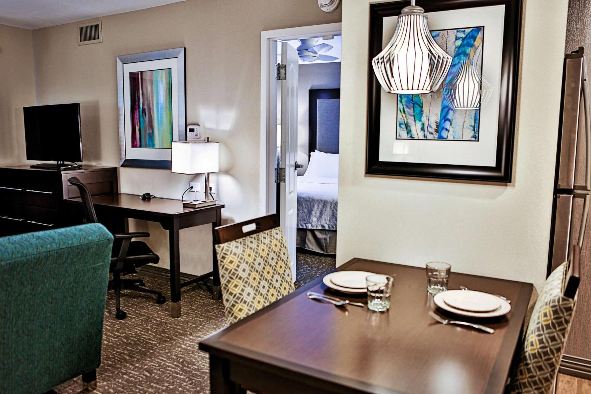 โฮมวู้ด สวีท บาย ฮิลตัน แอชวิลล์ ทันเนล โร้ด Hotel ภายนอก รูปภาพ