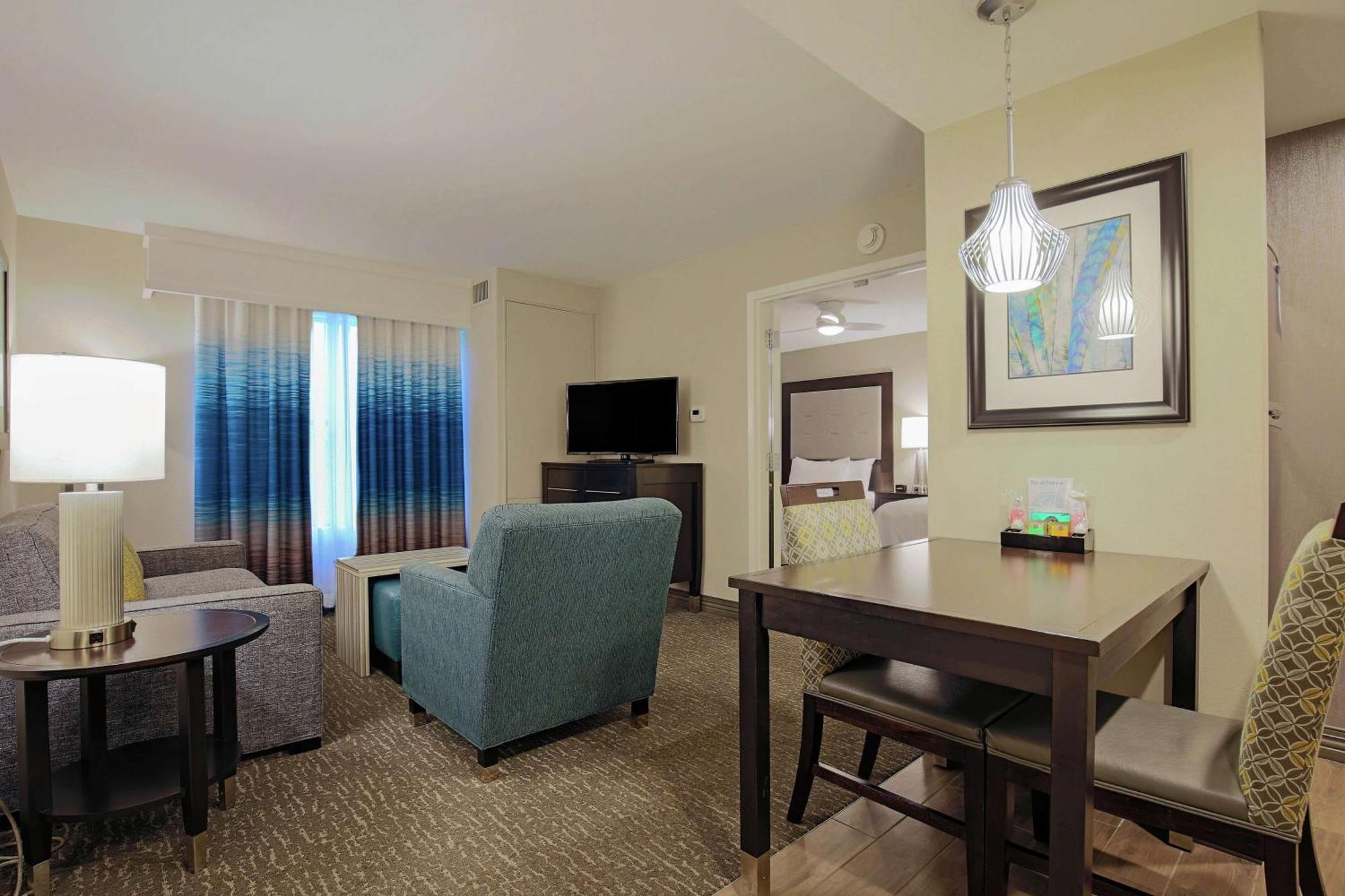 โฮมวู้ด สวีท บาย ฮิลตัน แอชวิลล์ ทันเนล โร้ด Hotel ภายนอก รูปภาพ
