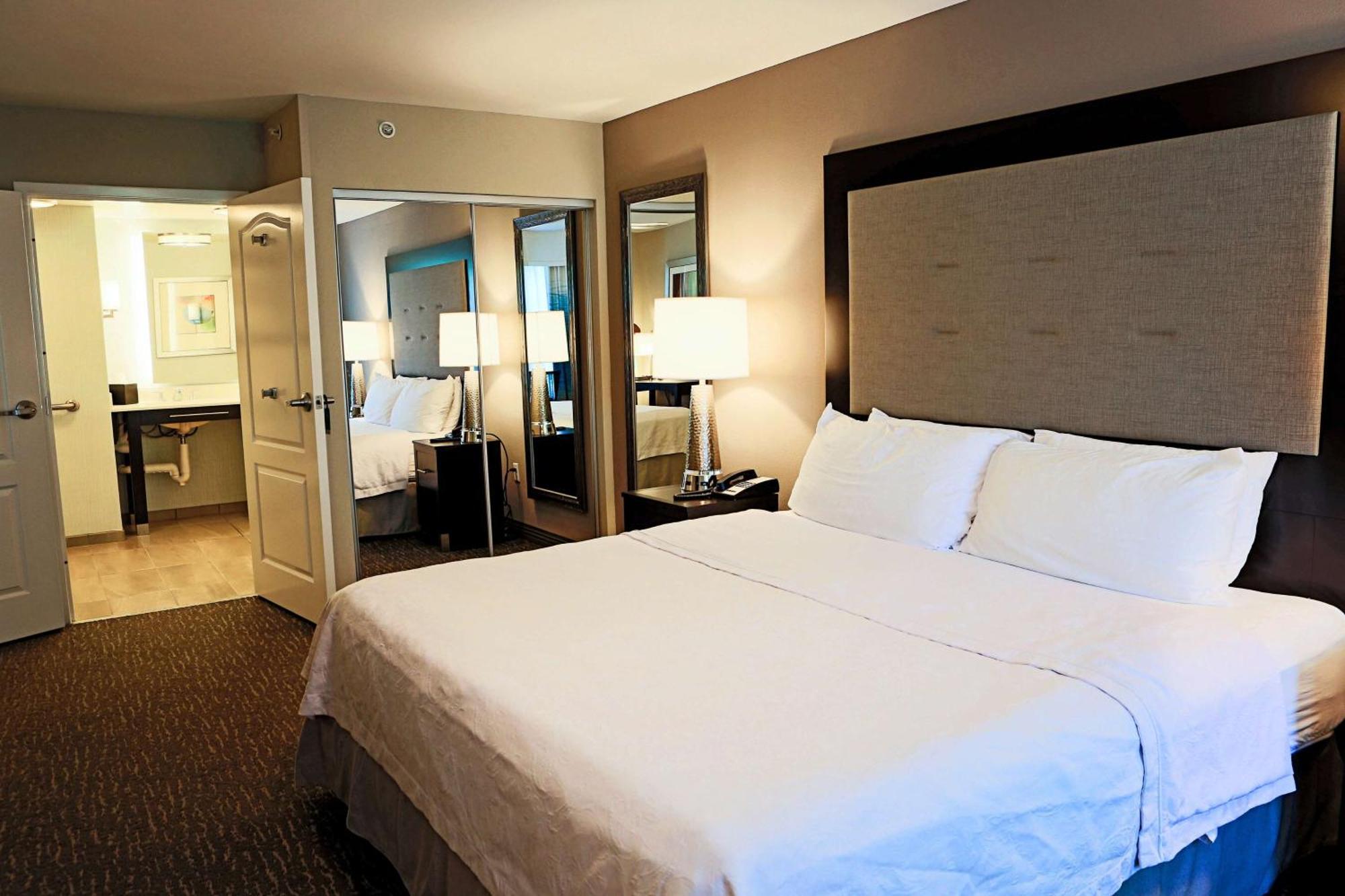 โฮมวู้ด สวีท บาย ฮิลตัน แอชวิลล์ ทันเนล โร้ด Hotel ภายนอก รูปภาพ