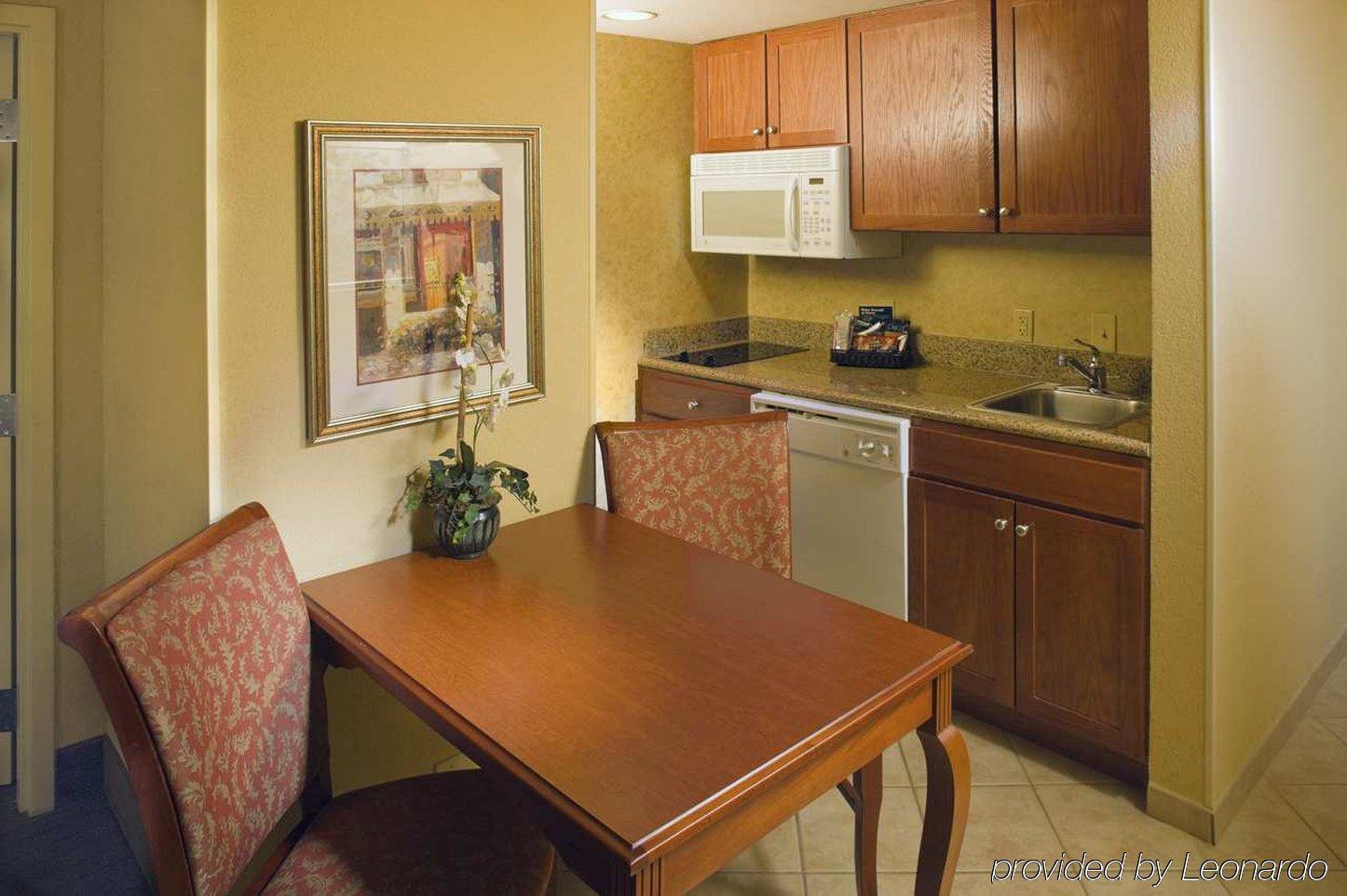 โฮมวู้ด สวีท บาย ฮิลตัน แอชวิลล์ ทันเนล โร้ด Hotel ห้อง รูปภาพ