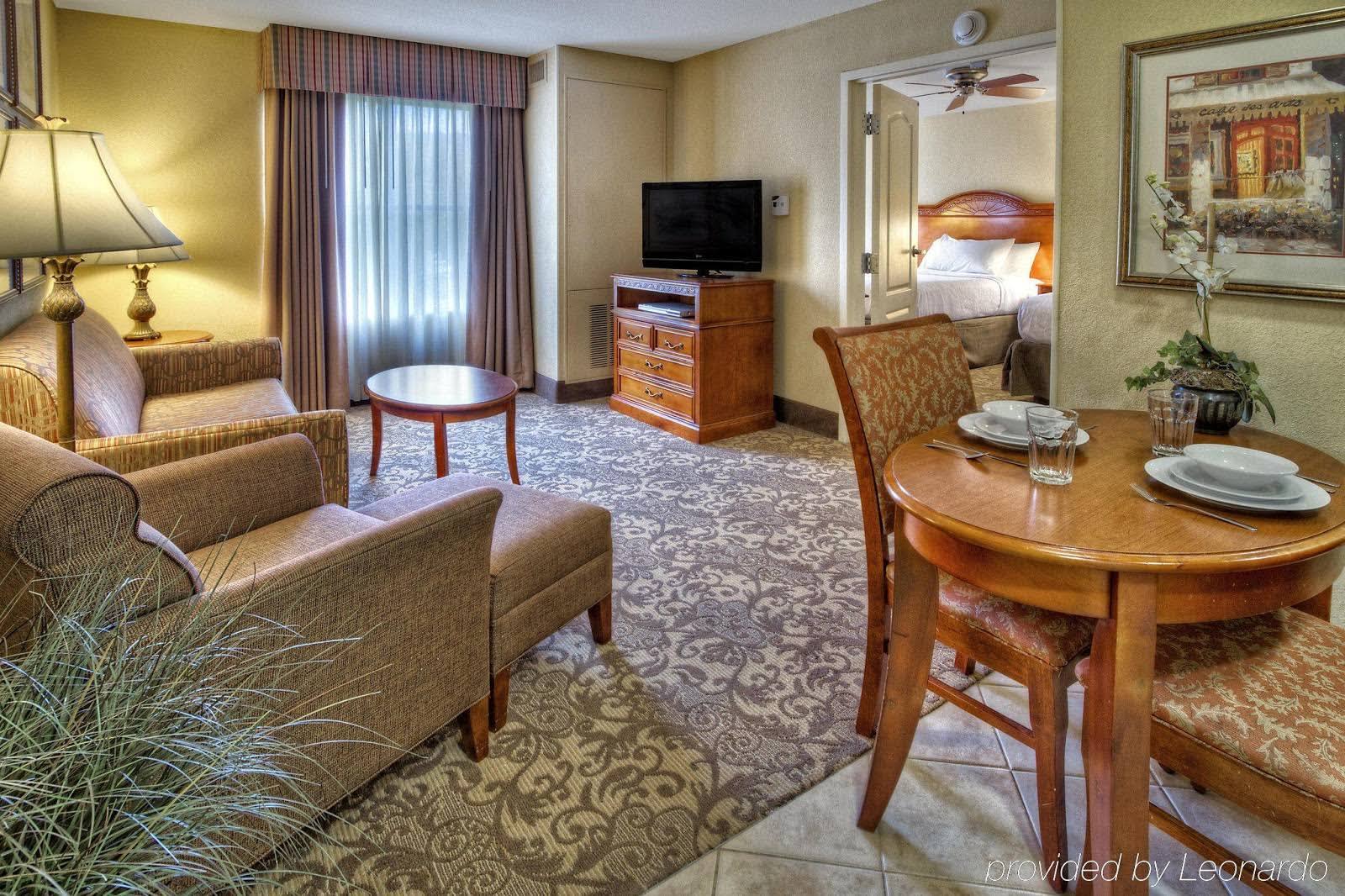โฮมวู้ด สวีท บาย ฮิลตัน แอชวิลล์ ทันเนล โร้ด Hotel ภายนอก รูปภาพ