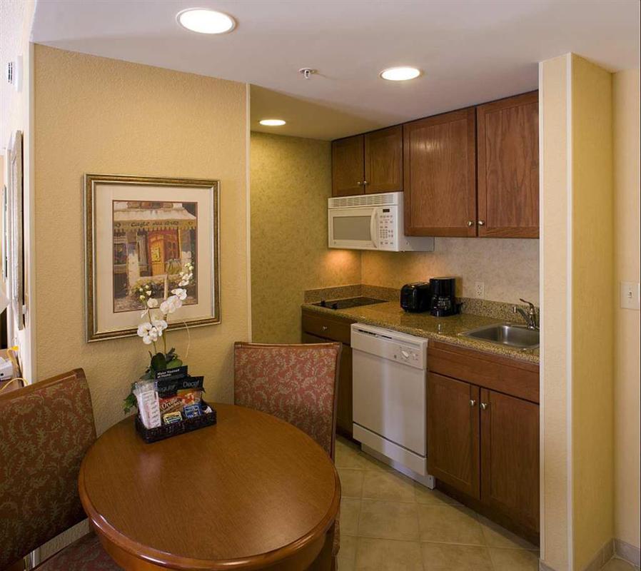 โฮมวู้ด สวีท บาย ฮิลตัน แอชวิลล์ ทันเนล โร้ด Hotel ห้อง รูปภาพ